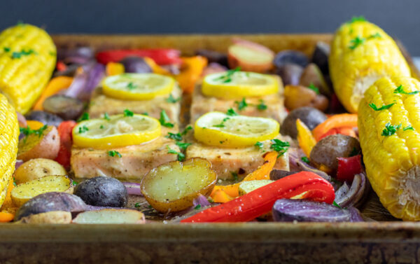 sheet pan salmon and vegetables